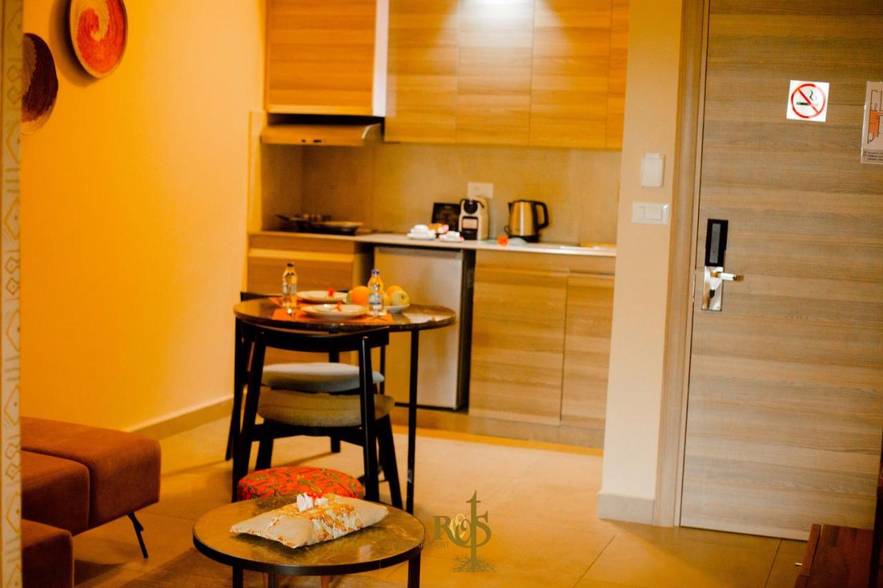 Roots Hotel Apartments Abidjan Luaran gambar