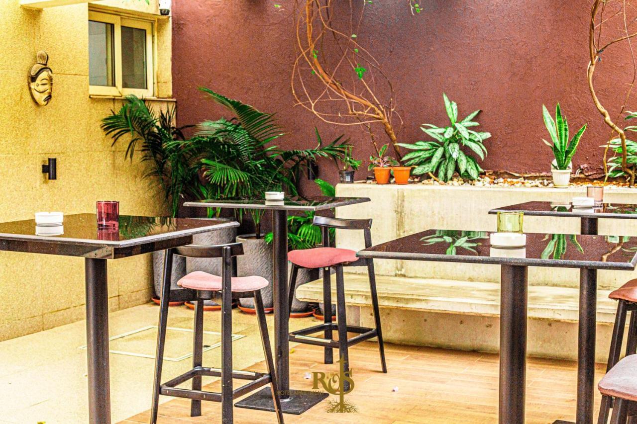 Roots Hotel Apartments Abidjan Luaran gambar
