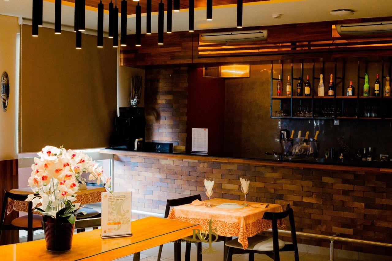 Roots Hotel Apartments Abidjan Luaran gambar