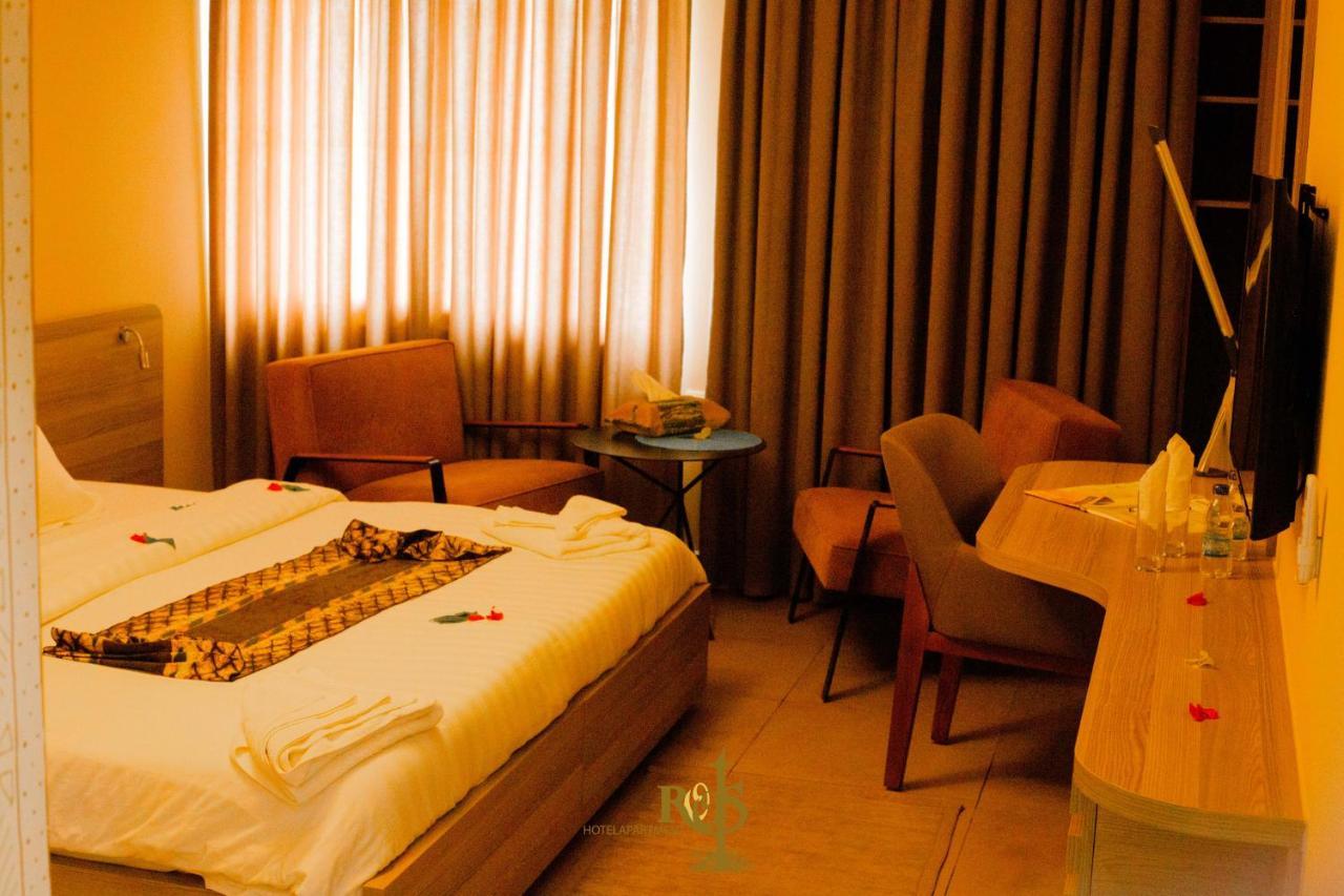 Roots Hotel Apartments Abidjan Luaran gambar