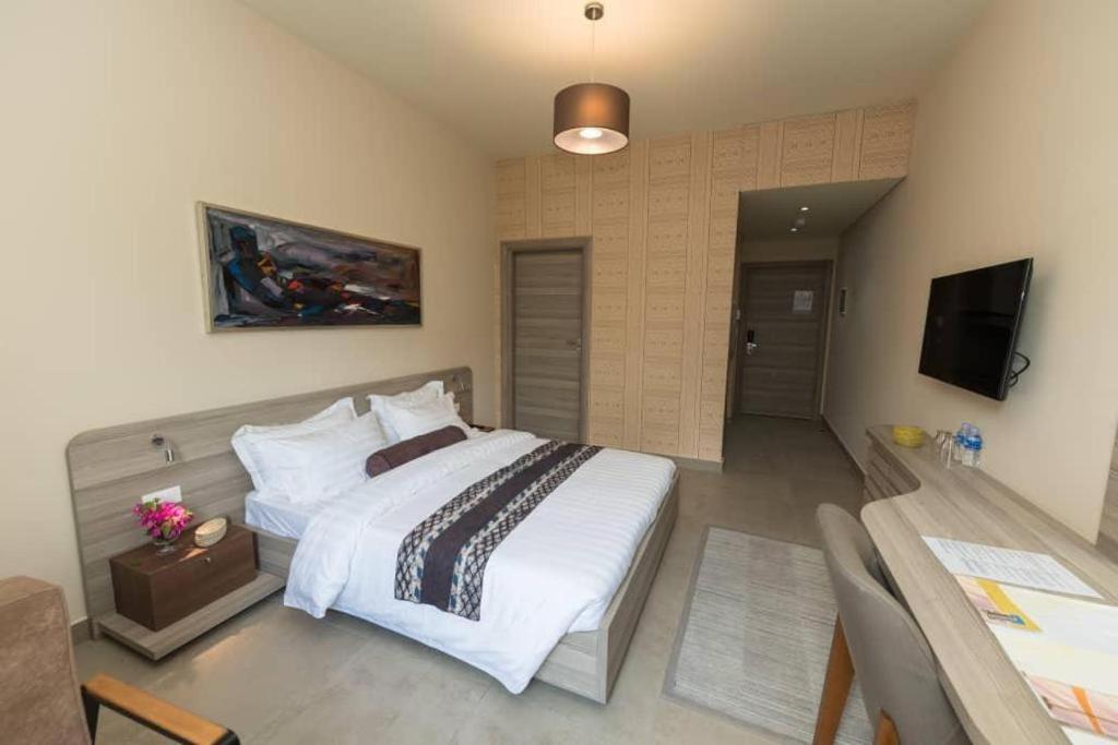 Roots Hotel Apartments Abidjan Luaran gambar