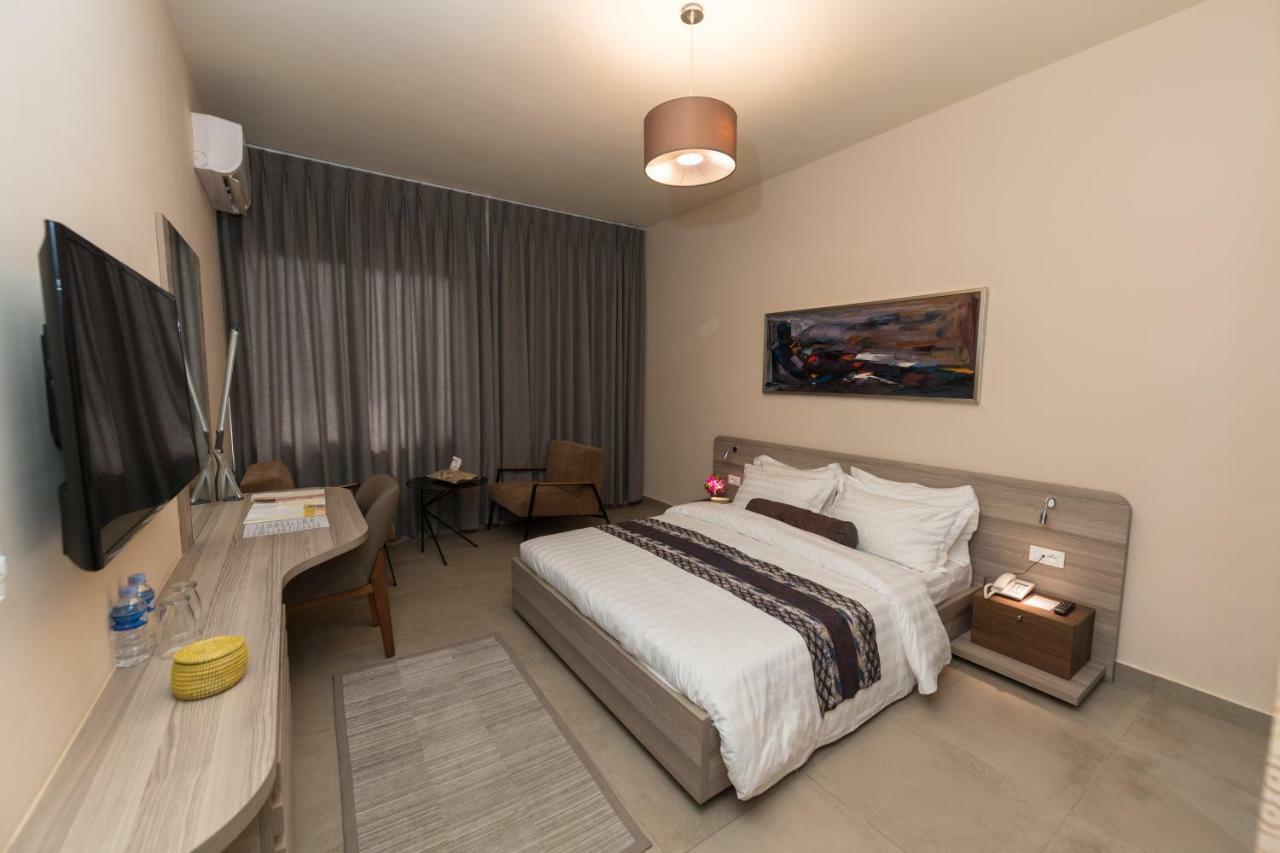 Roots Hotel Apartments Abidjan Luaran gambar