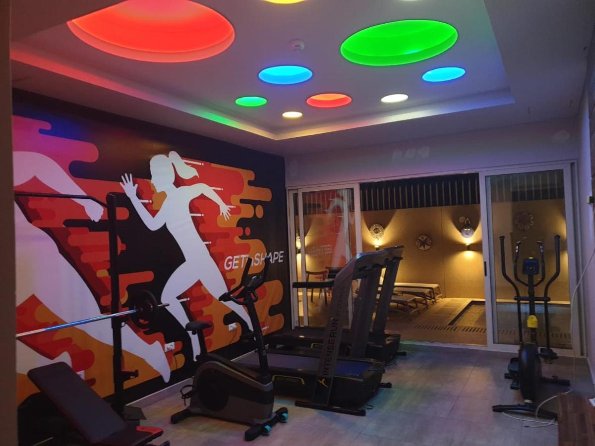 Roots Hotel Apartments Abidjan Luaran gambar